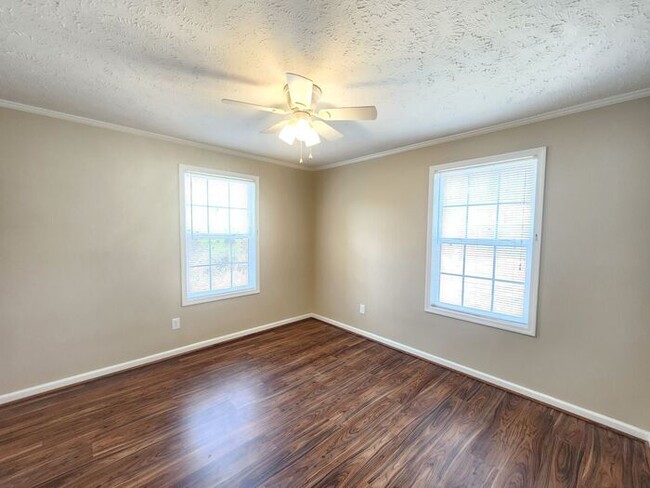 Photo - Weaverville Rental!