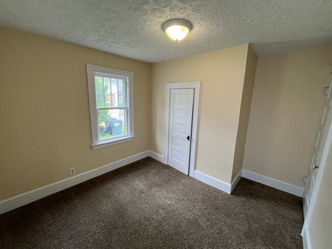 Photo - 2023 McKinley St