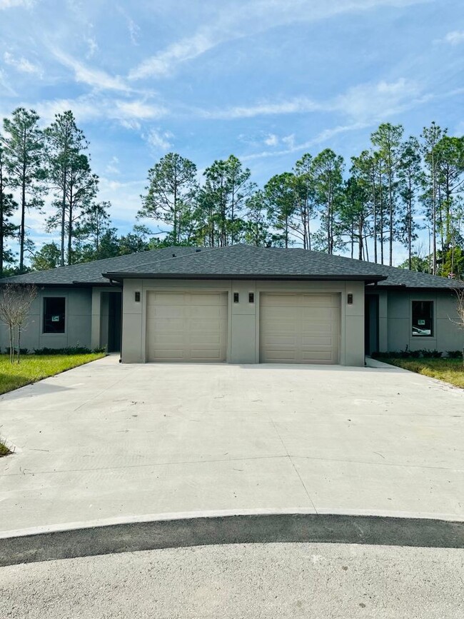 Front - 15 Slate Blue Pl House