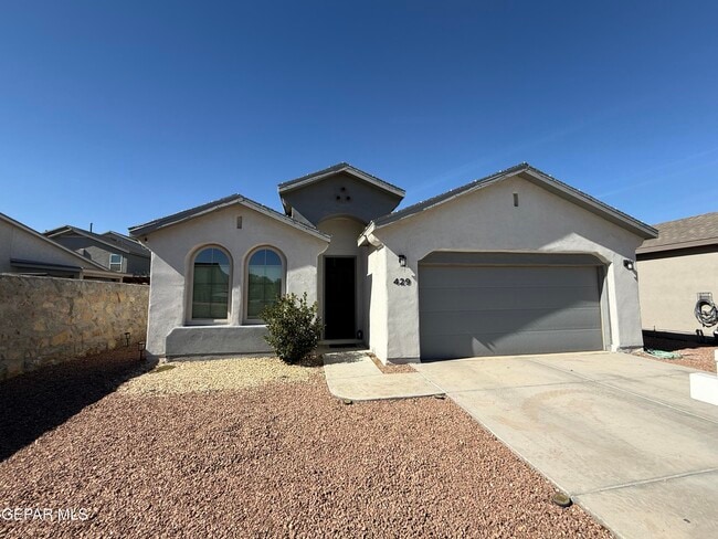 Photo - 429 Soleil Rd