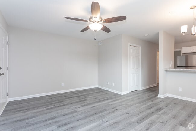 1BR, 1BA - 714SF