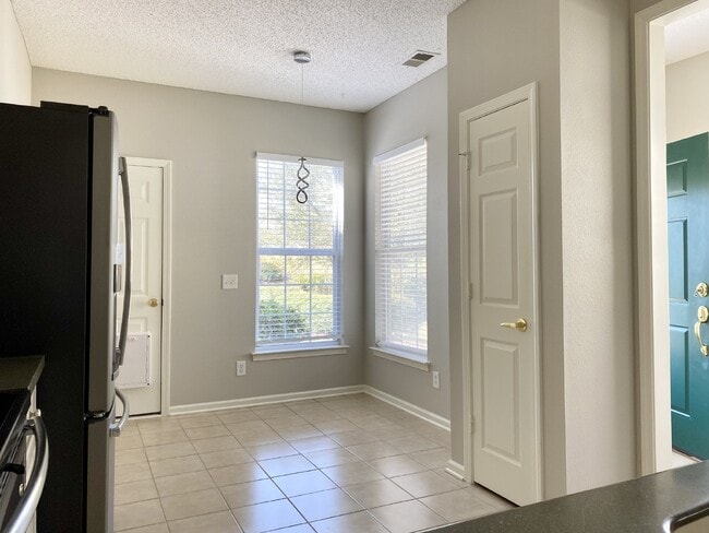Photo - Beautiful Three Bedroom Home Sun City Home!