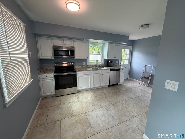 Photo - 61 Park Cir