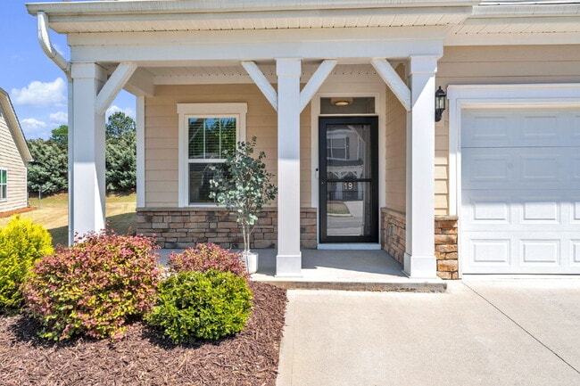 Photo - Elegant 3 Bed / 2.5 Bath Luxury Townhome + Bonus Room in Indigo Pointe with Main-Level Primary Su...