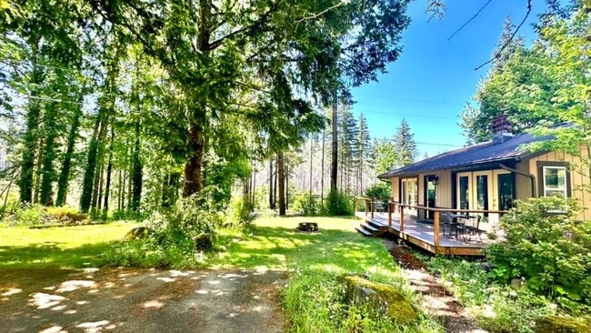 Building Photo - 51710 Blue River Dr