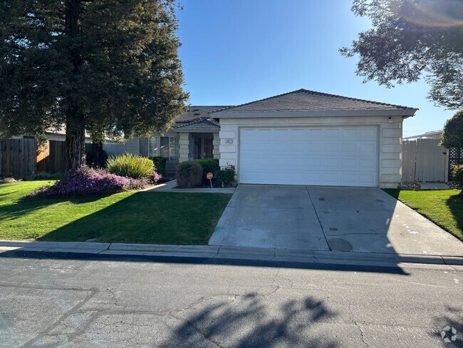 Building Photo - Gated community house ready to move in