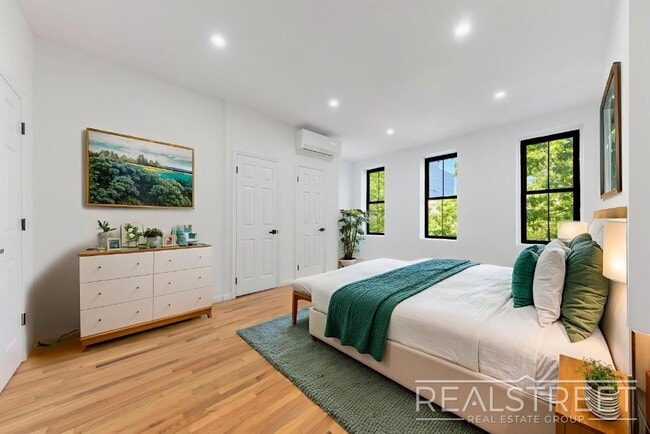 Photo - Brand New Upper Duplex in Bed Stuy Townhouse! Unit 2