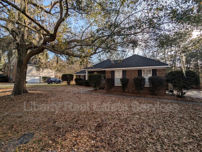 Photo - 550 Laurenburg Dr