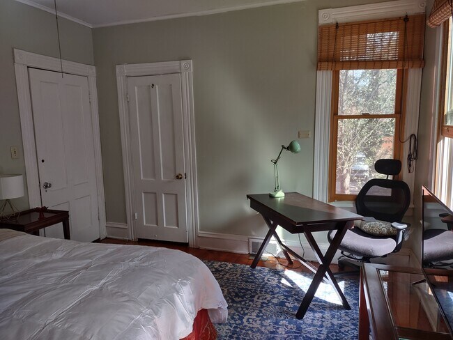 Photo - 363 Laurel St Unidad Studio