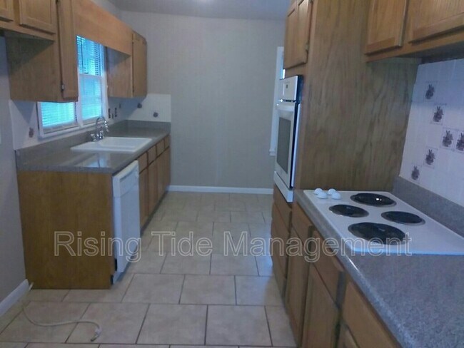 Photo - 2613 5th Way NW