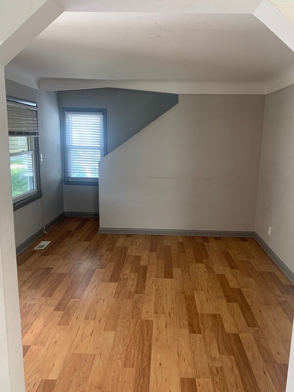 Photo - 24528 Grove Ave Casa