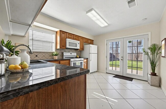 Photo - 2623 Forestbrook Dr