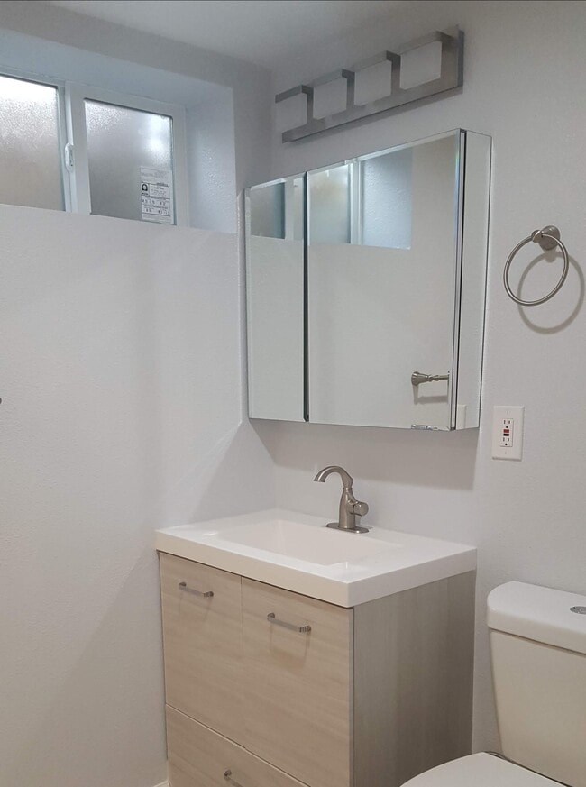 Photo - 1575 S Clermont St