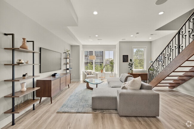 Building Photo - 1912 8th St NW Unit APT D