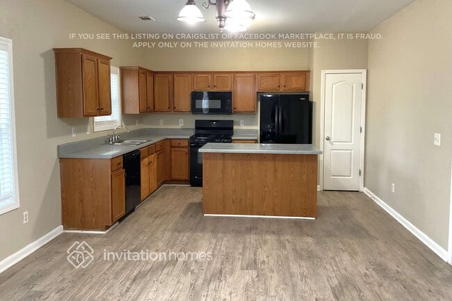 Photo - 100 Barberry Ln