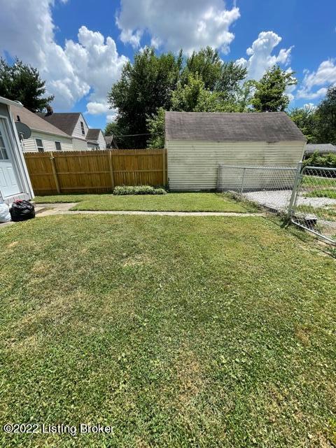 2138 Crittenden Dr