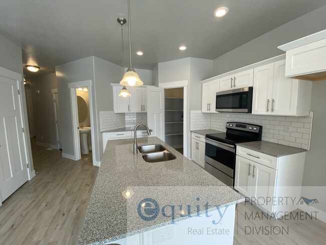 Photo - 16102 S Truss Dr