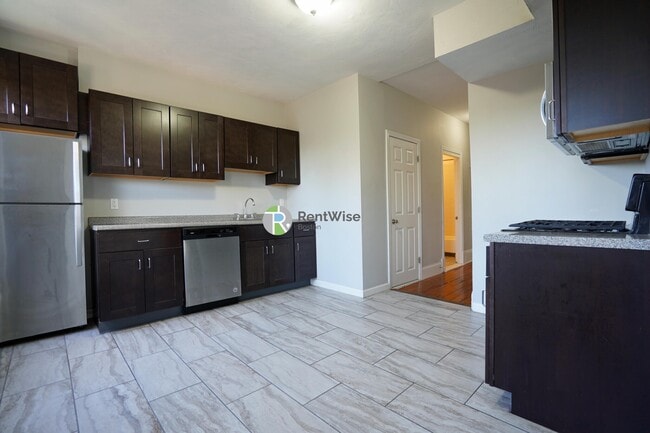 Photo - 107 Sydney St Unit 2