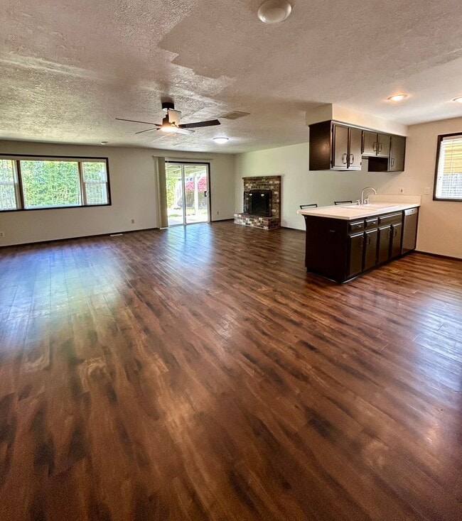 Photo - Charming Single Level Home - Keizer