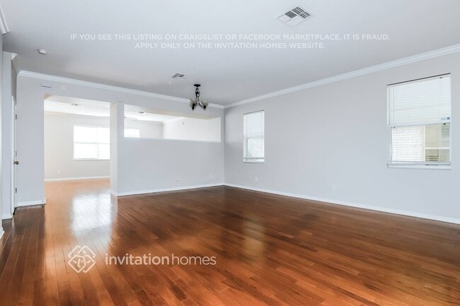 Photo - 17548 Queensland St