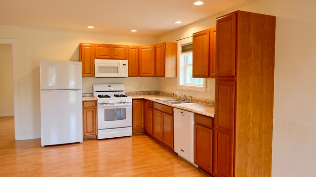 Photo - 100 Jay Bird Ln Unit 100 Jay Bird Lane B