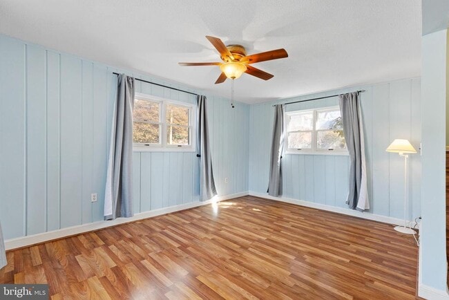 Photo - 1611 Ballard St