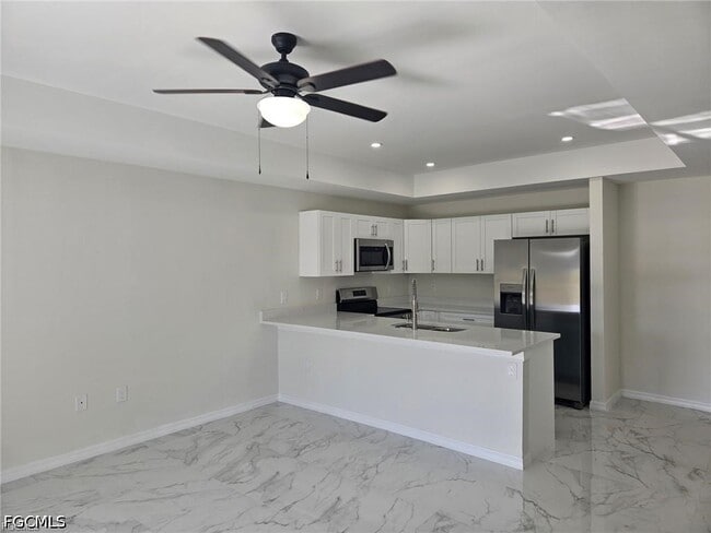Photo - 399 Carrillon Ave S