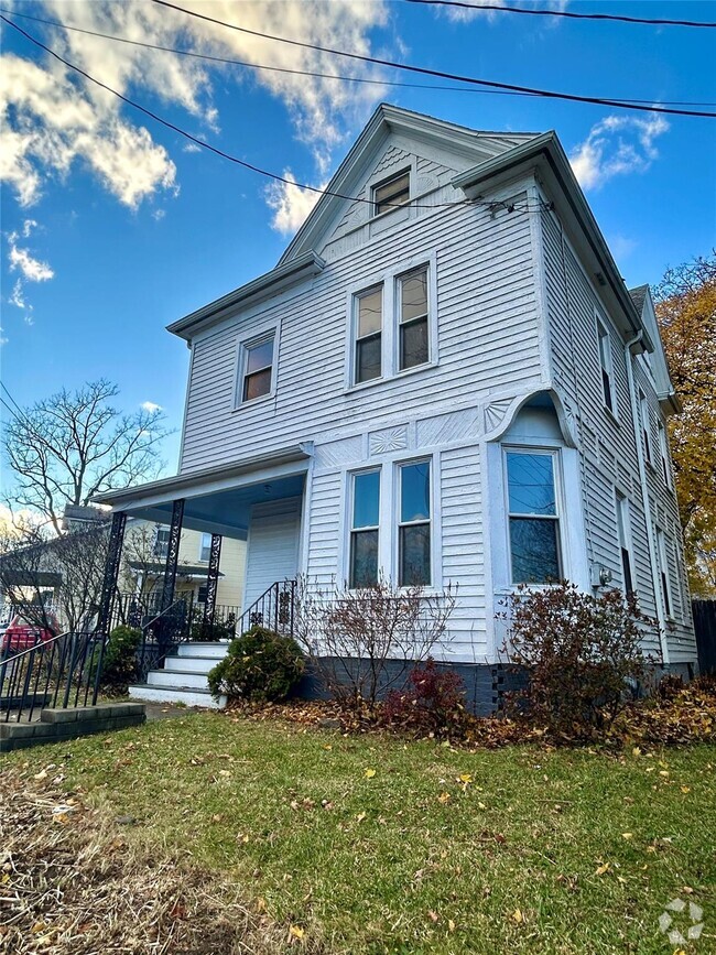 Building Photo - 95 Maple Ave Rental