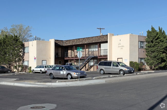 Photo - Nob Hill Square Apartments