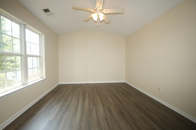 Photo - Freshly renovated 3BR 2.5 BA Home w/ Garage Parking Near Uptown Charlotte !
