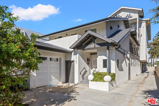 Photo - 1147 W 37th St Unit 1