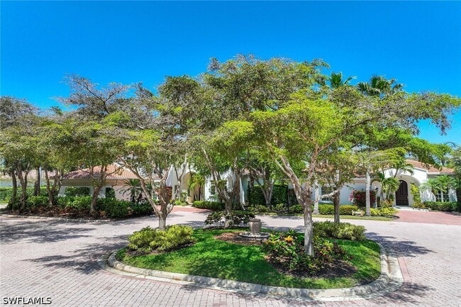 Building Photo - 4661 Via Ravenna