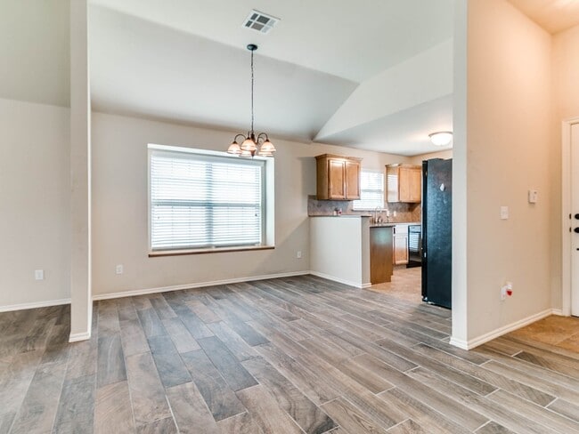 Photo - 3 Bed/2 Bath in Sonador of Montague Subdivision - Deer Creek Schools
