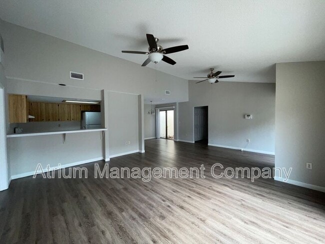 Building Photo - 1880 N Crystal Lake Dr Rental