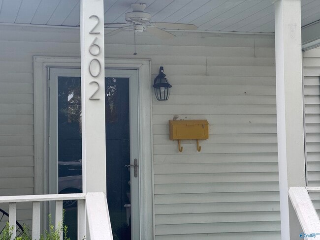 Photo - 2602 Poincianna St SW