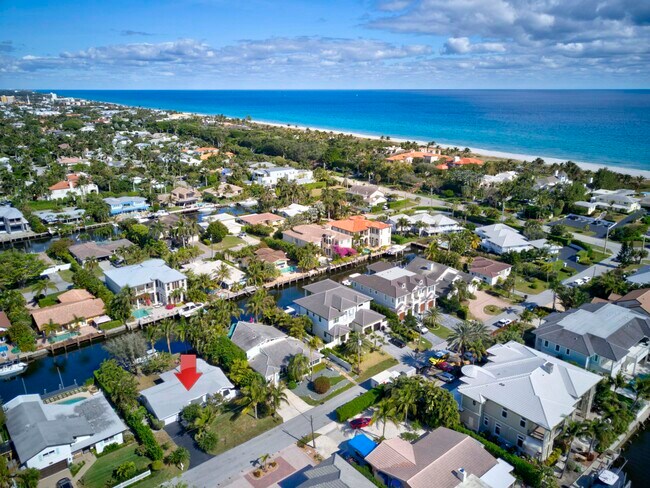 Photo - 1015 Brooks Ln