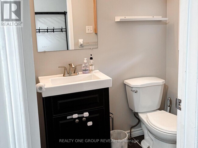 Photo - 47 Cornish Dr