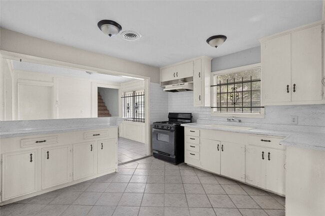 Photo - 7450 Lakewood Dr