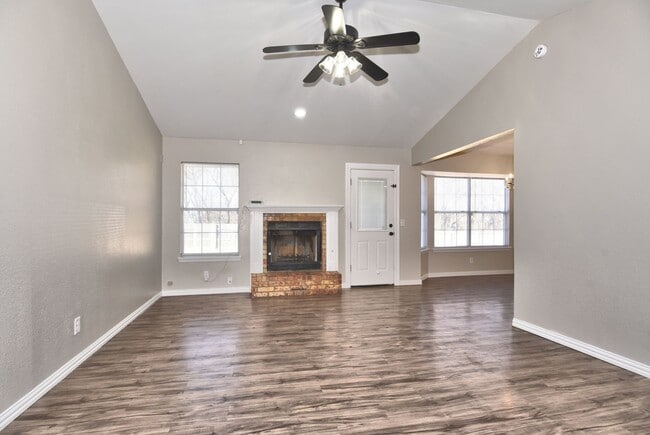 Photo - One level South Broken Arrow 3/2/2.