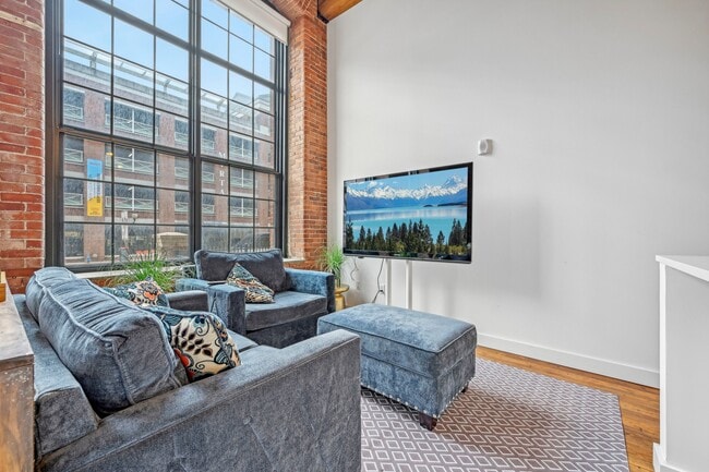 Riverwalk Apartments