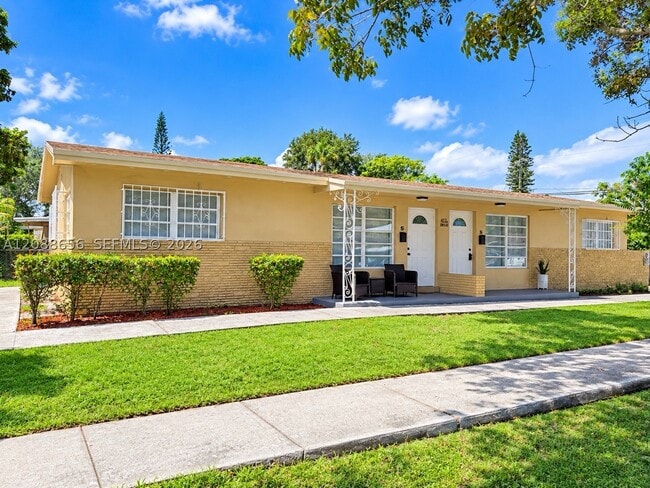 412 SW 10th St Unit n