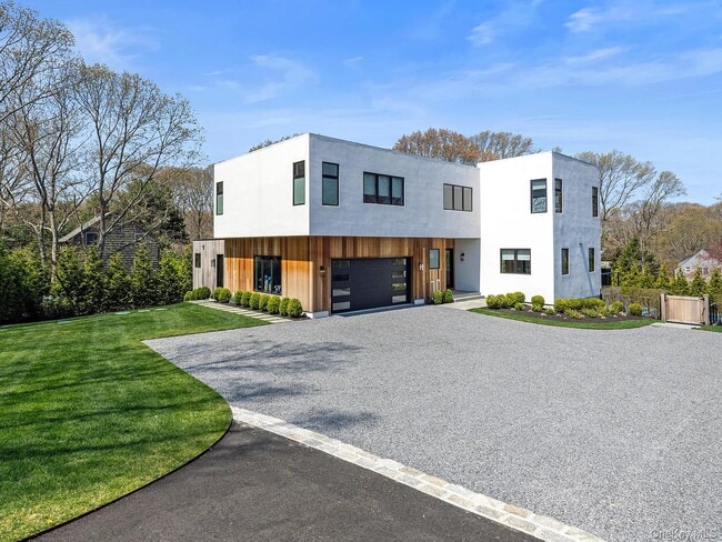 Building Photo - 130 Highview Dr