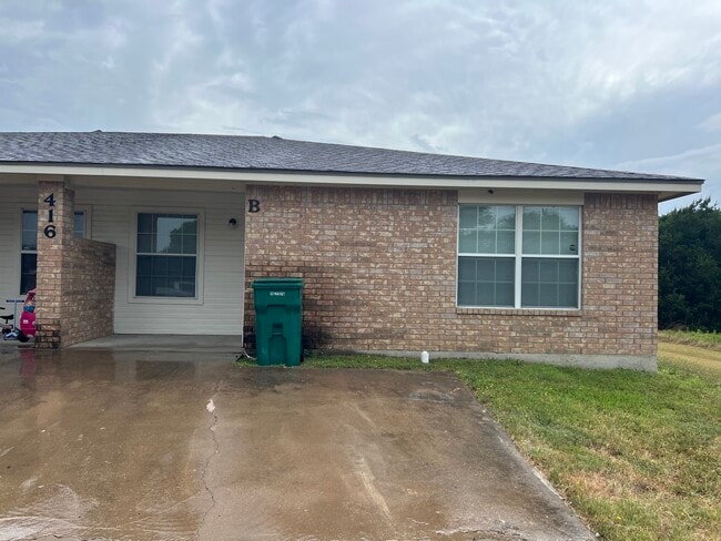 Building Photo - 416 Justin Ln Unit #B