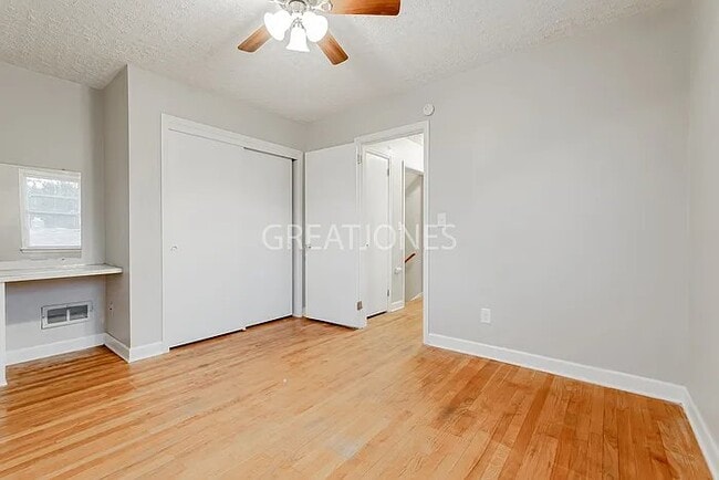 Photo - 1619 B Ave