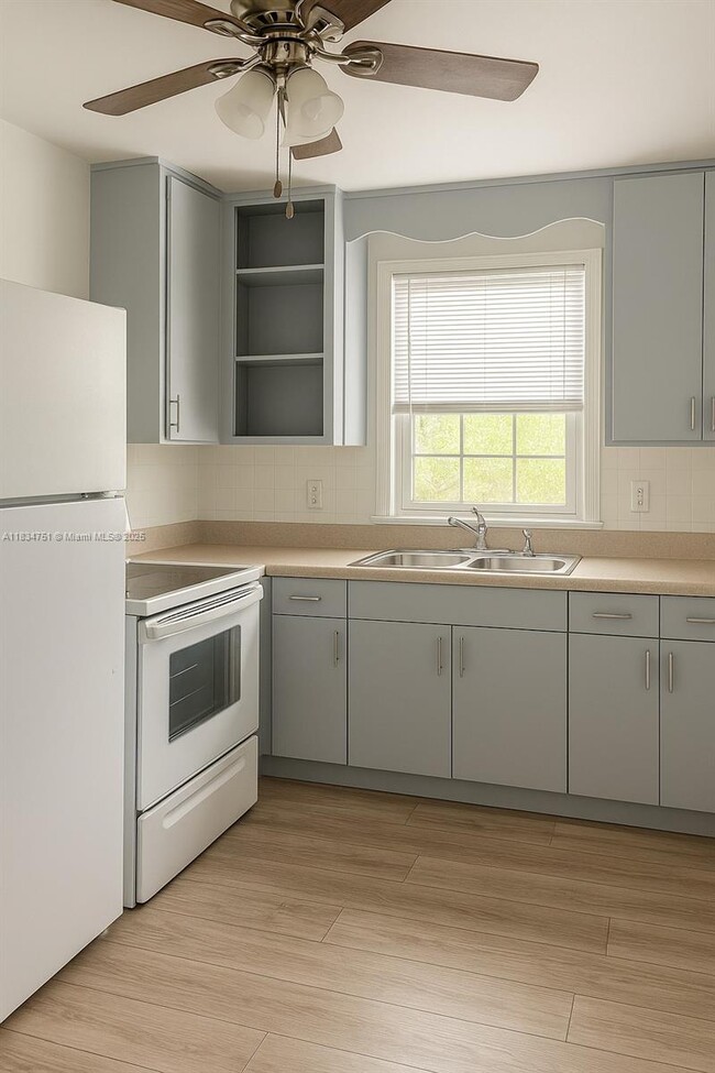 Photo - 1928 McKinley St Apartment Unit 4B