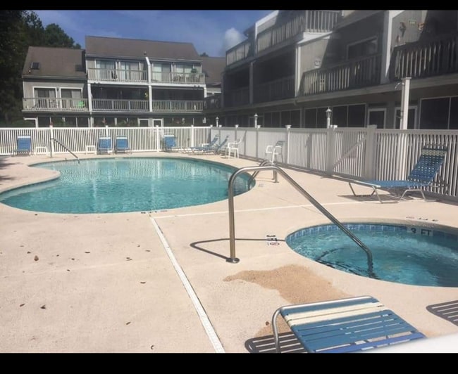 Photo - 1851 Colony Dr