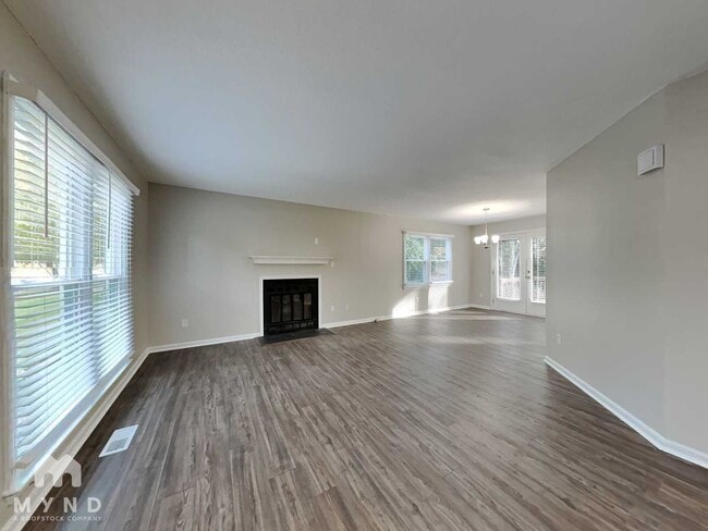 Photo - 202 Indian Springs Dr