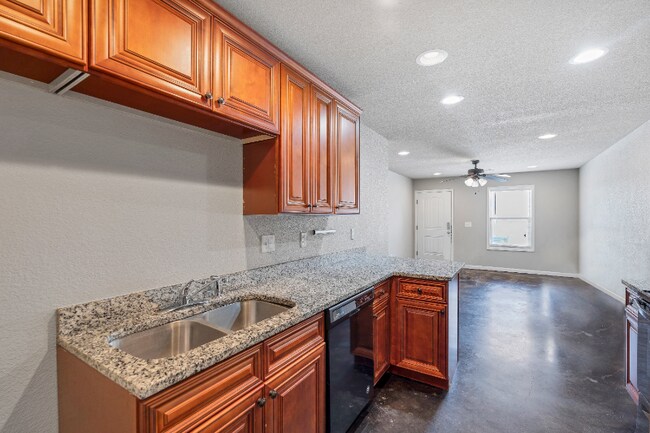 Photo - 19 Lawrence Rd 434 Unit 18