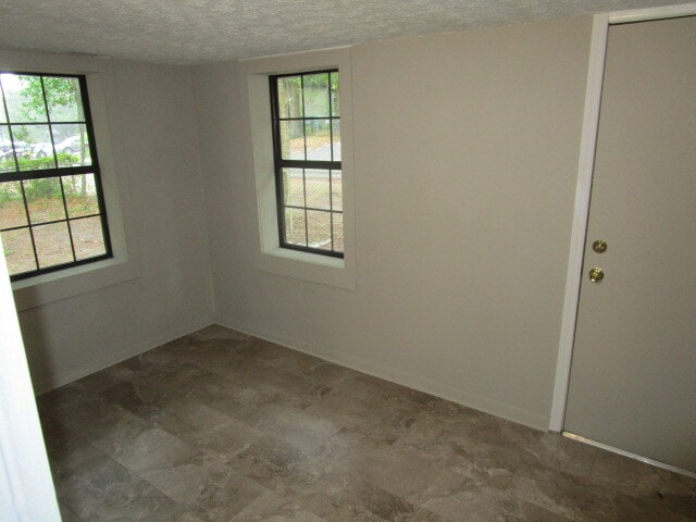 BR - 9525 Campus Ave