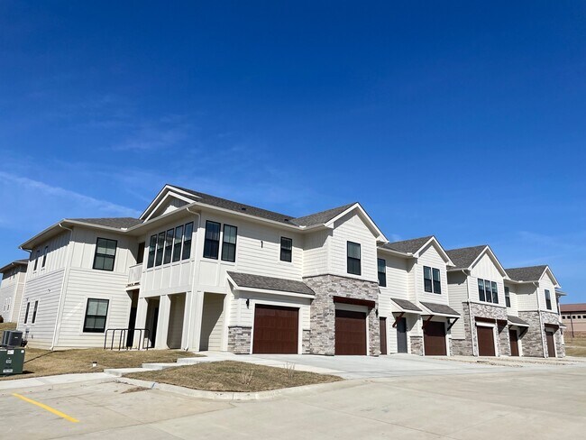 Lake Estates - Lake Estates Apartments